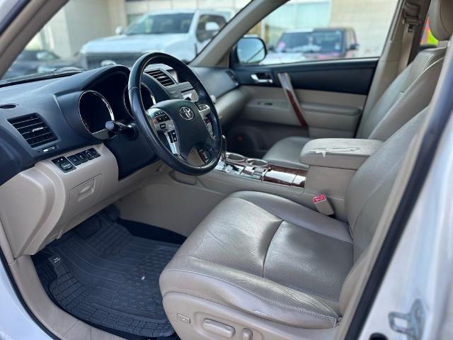 2012 Toyota Highlander Vehicle Photo in Grapevine, TX 76051