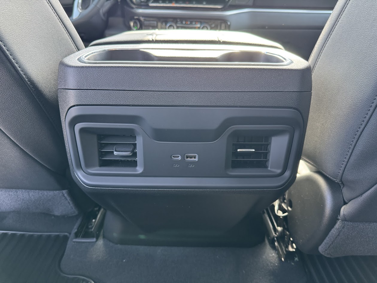 2025 Chevrolet Silverado 3500 HD Vehicle Photo in BOONVILLE, IN 47601-9633