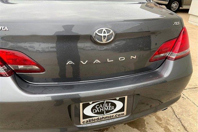 2008 Toyota Avalon Vehicle Photo in TOPEKA, KS 66609-0000