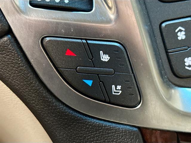 2012 Cadillac SRX Vehicle Photo in EVERETT, WA 98203-5662
