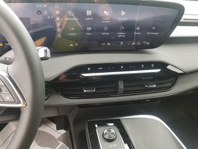 2025 Buick Enclave Vehicle Photo in ELYRIA, OH 44035-6349