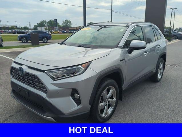 2020 Toyota RAV4 Vehicle Photo in Merrillville, IN 46410