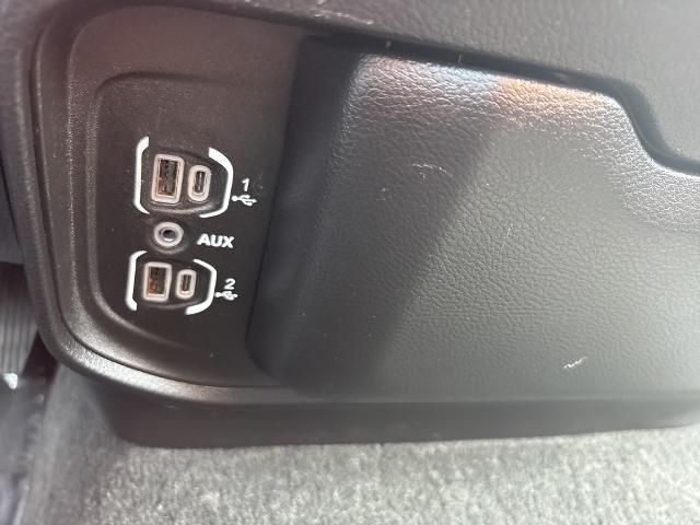 2019 Ram 1500 Vehicle Photo in Peoria, IL 61615