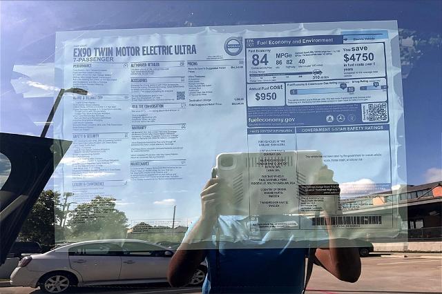 2025 Volvo EX90 Vehicle Photo in Houston, TX 77007