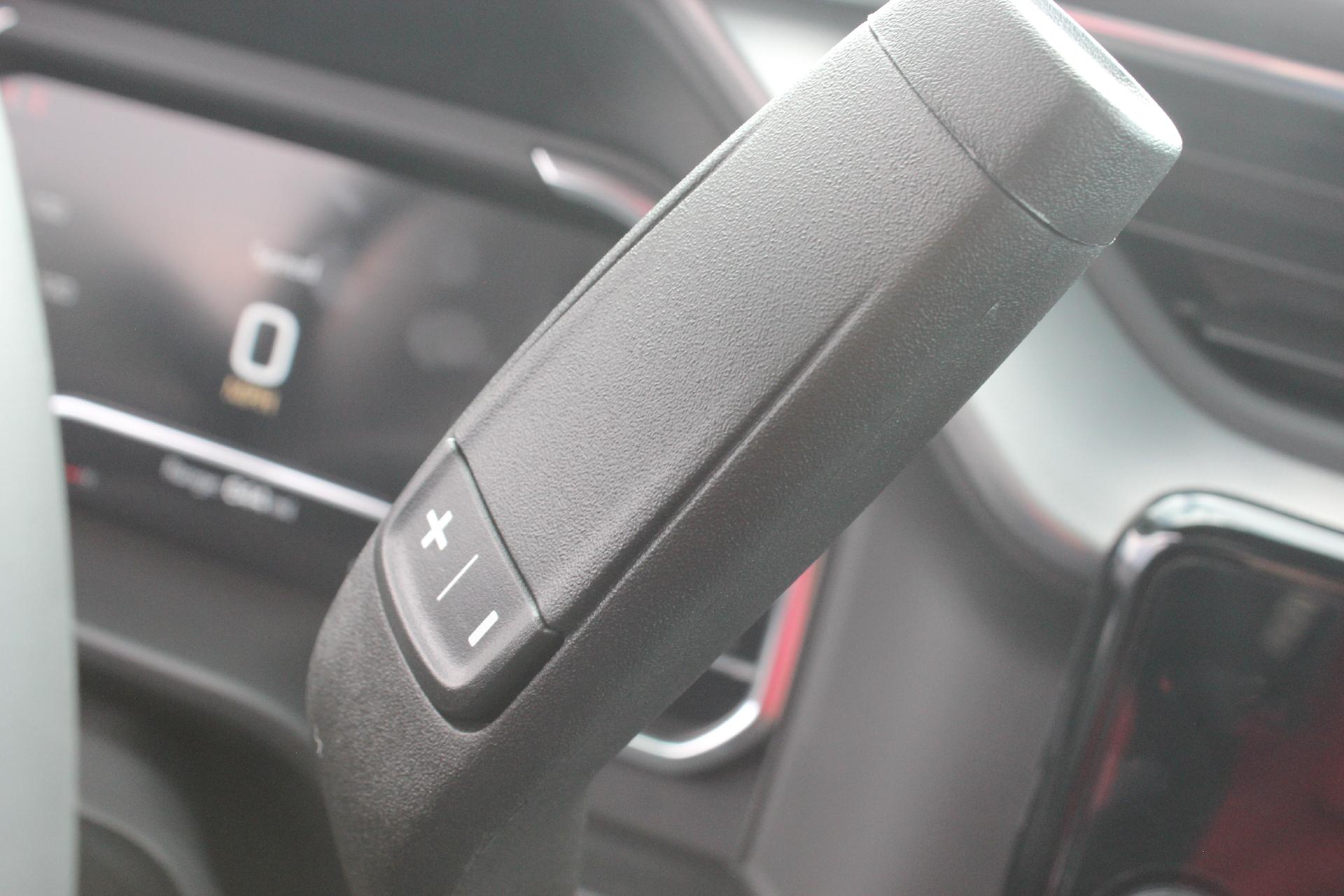 2025 GMC Sierra 2500 HD Vehicle Photo in AURORA, CO 80012-4011