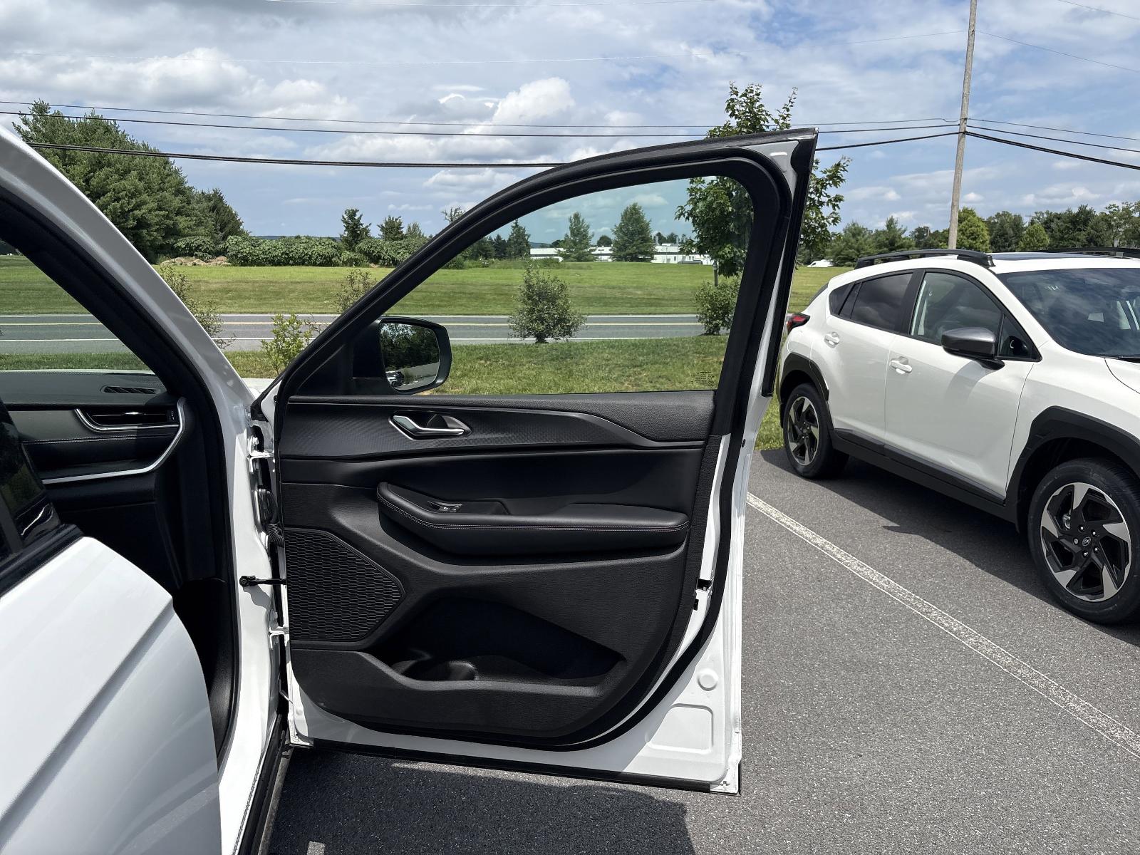 2025 Jeep Grand Cherokee Vehicle Photo in Mechanicsburg, PA 17050-1707