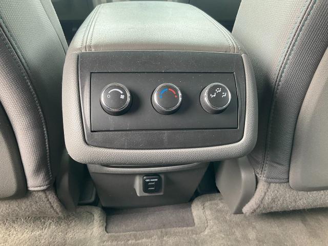 2015 Chevrolet Traverse Vehicle Photo in Kaukauna, WI 54130