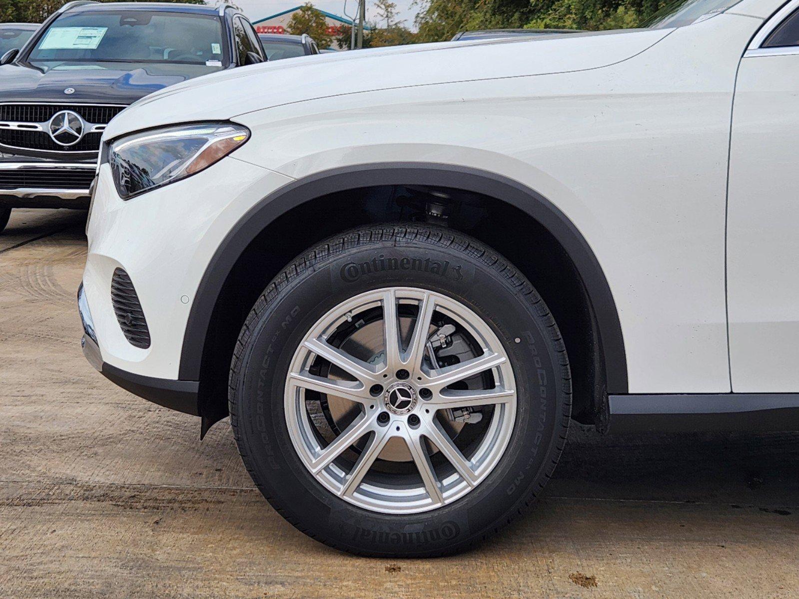 2025 Mercedes-Benz GLC Vehicle Photo in HOUSTON, TX 77079