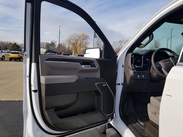 2025 GMC Sierra 1500 Vehicle Photo in ELYRIA, OH 44035-6349