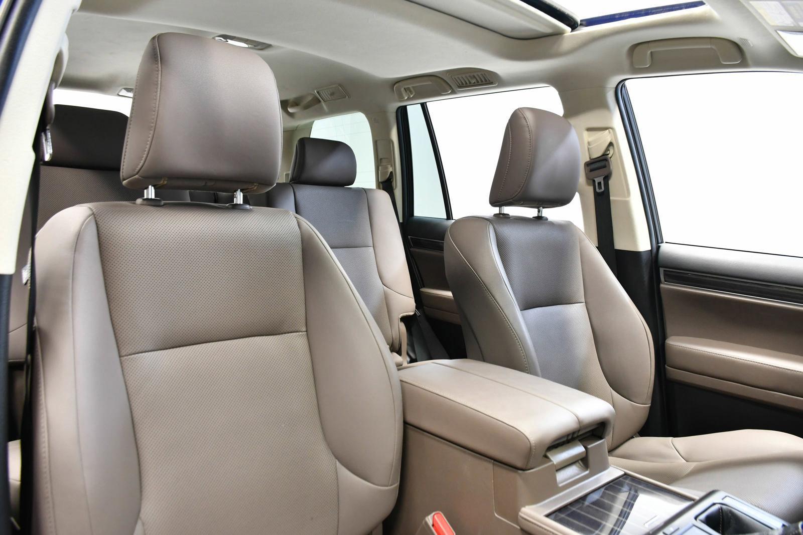 2023 Lexus GX 460 Vehicle Photo in DALLAS, TX 75235