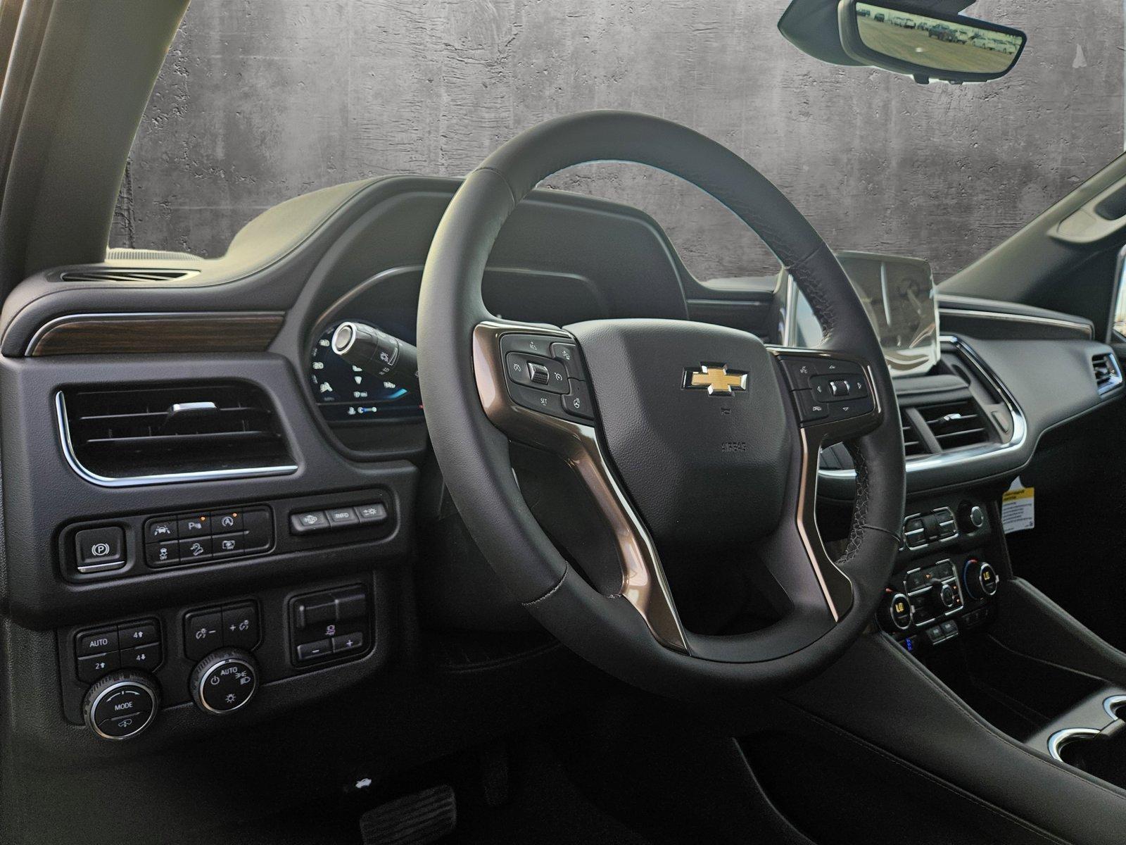 2024 Chevrolet Suburban Vehicle Photo in WACO, TX 76710-2592