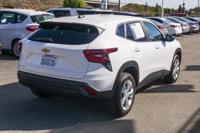 2024 Chevrolet Trax Vehicle Photo in VENTURA, CA 93003-8585