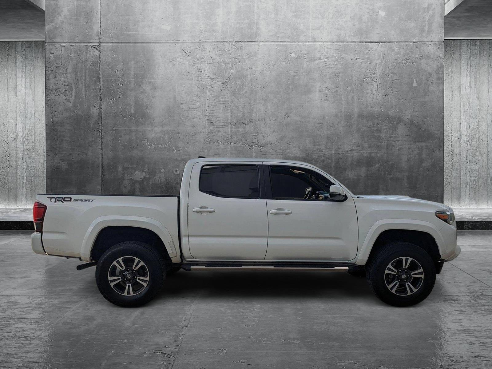 2019 Toyota Tacoma 2WD Vehicle Photo in Winter Park, FL 32792