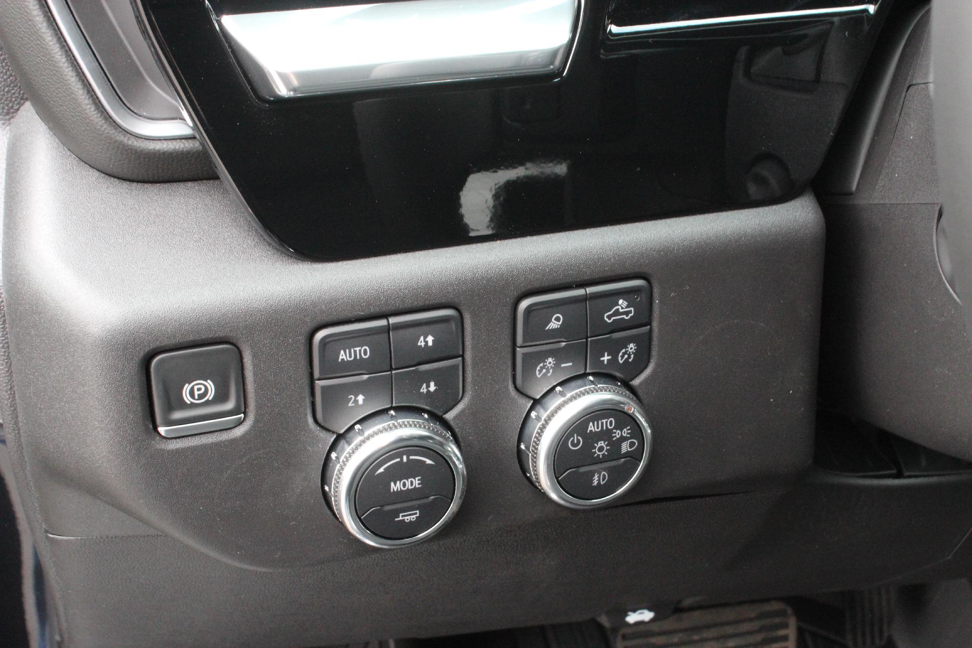 2025 GMC Sierra 1500 Vehicle Photo in AURORA, CO 80012-4011