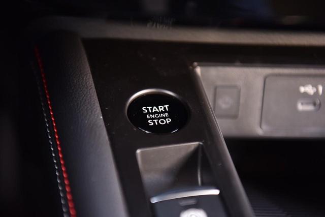 2025 Nissan Kicks Vehicle Photo in Ballwin, MO 63011