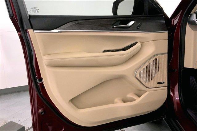 2022 Jeep Grand Cherokee L Vehicle Photo in KANSAS CITY, MO 64114-4502