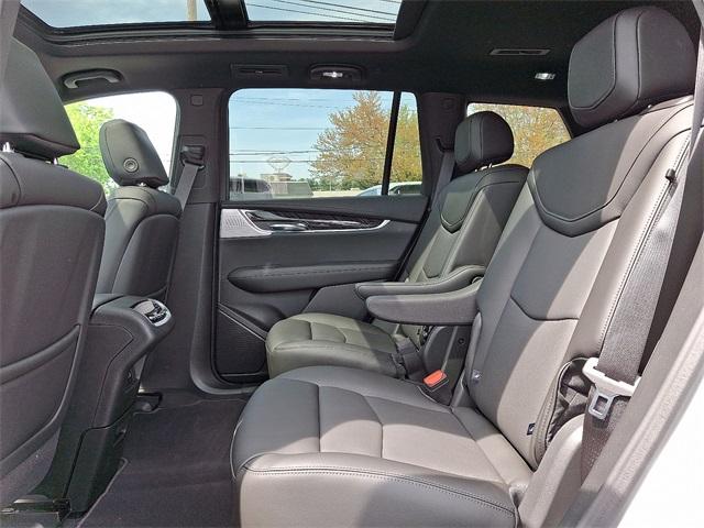 2025 Cadillac XT6 Vehicle Photo in ALLENTOWN, PA 18103-7399