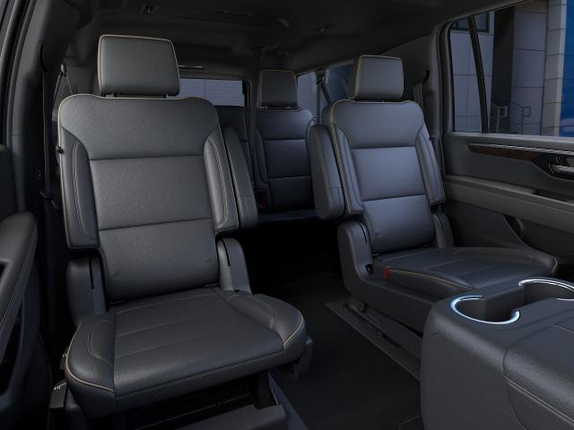 2025 Chevrolet Suburban Vehicle Photo in KANSAS CITY, MO 64114-4502