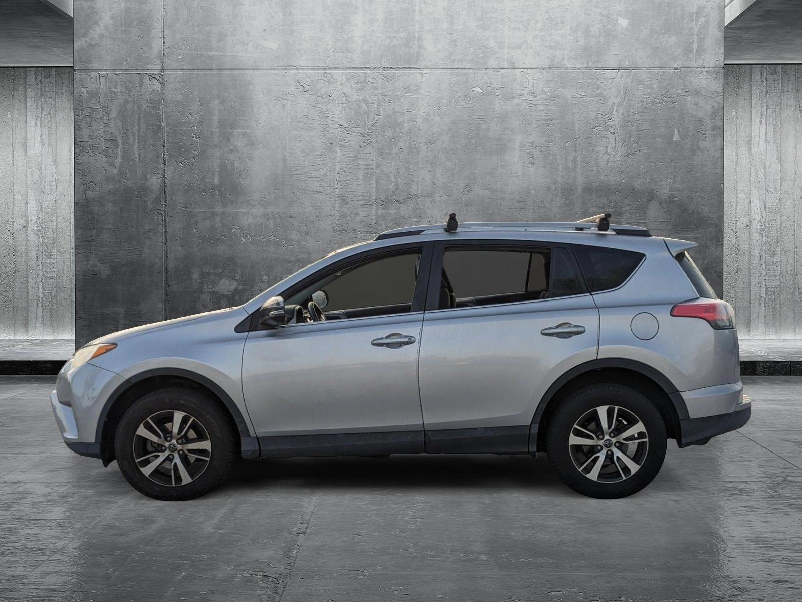 2018 Toyota RAV4 Vehicle Photo in Davie, FL 33331