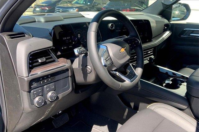 2025 Chevrolet Tahoe Vehicle Photo in TOPEKA, KS 66609-0000