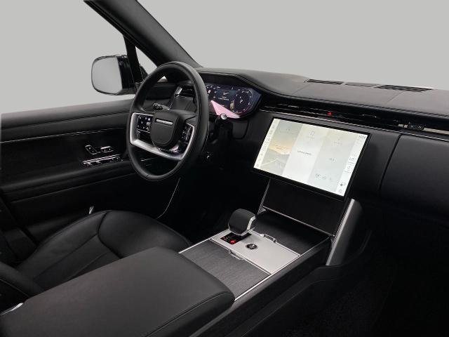 2025 Range Rover Vehicle Photo in Appleton, WI 54913