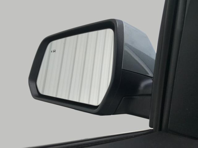 2023 GMC Acadia Vehicle Photo in GREEN BAY, WI 54303-3330