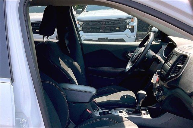 2016 Jeep Cherokee Vehicle Photo in INDEPENDENCE, MO 64055-1314