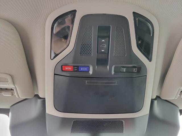2024 Subaru Outback Vehicle Photo in Green Bay, WI 54304