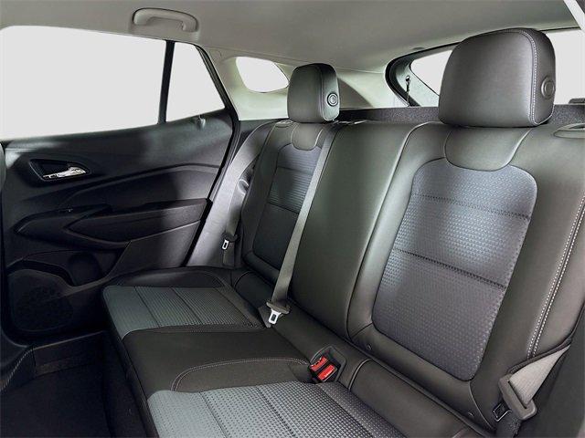 2025 Chevrolet Trax Vehicle Photo in PUYALLUP, WA 98371-4149