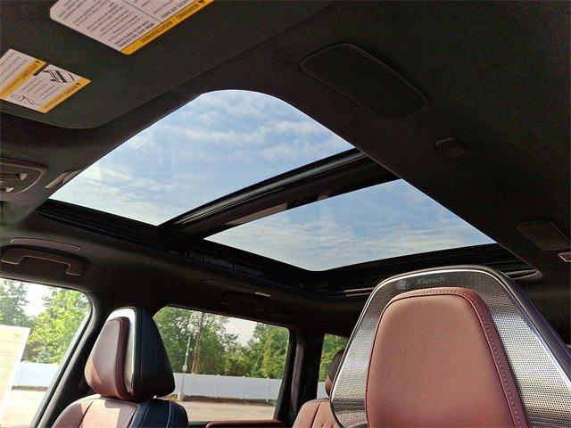 2025 INFINITI QX80 Vehicle Photo in Willow Grove, PA 19090
