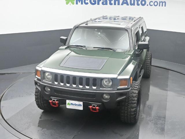 2006 HUMMER H3 Vehicle Photo in Cedar Rapids, IA 52402