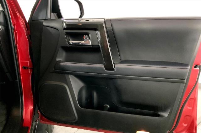 2021 Toyota 4Runner Vehicle Photo in Lees Summit, MO 64086