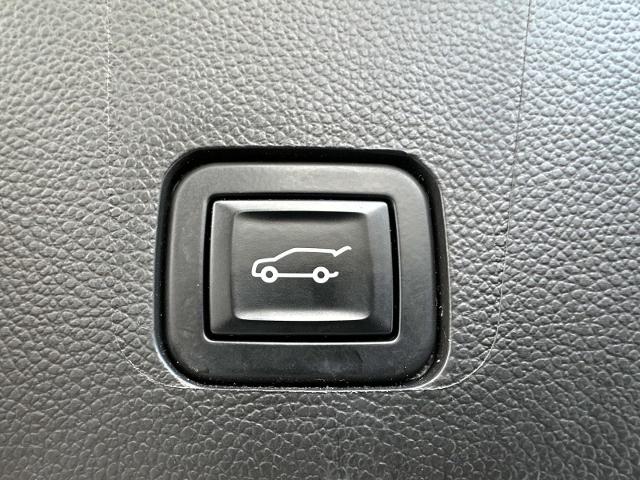 2023 Chevrolet Traverse Vehicle Photo in Roslyn, NY 11576