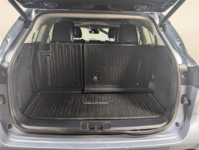 2022 Toyota Highlander Vehicle Photo in ENGLEWOOD, CO 80113-6708