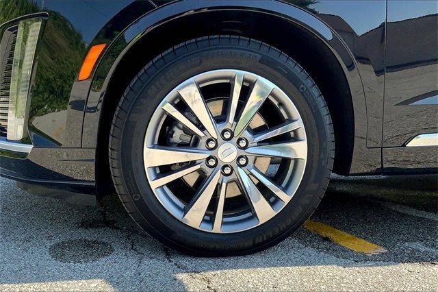 2025 Cadillac XT6 Vehicle Photo in KANSAS CITY, MO 64114-4545