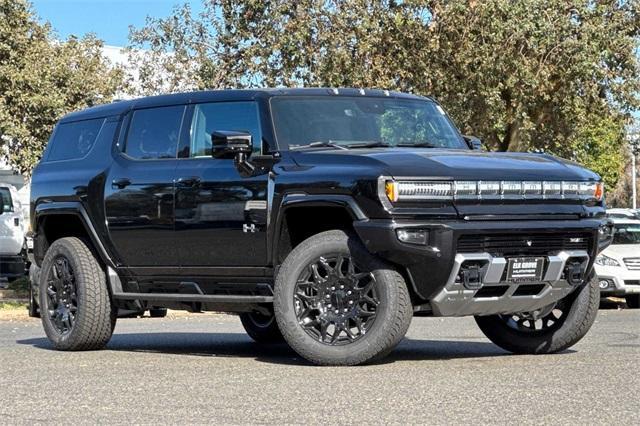 2025 GMC HUMMER EV SUV Vehicle Photo in ELK GROVE, CA 95757-8703