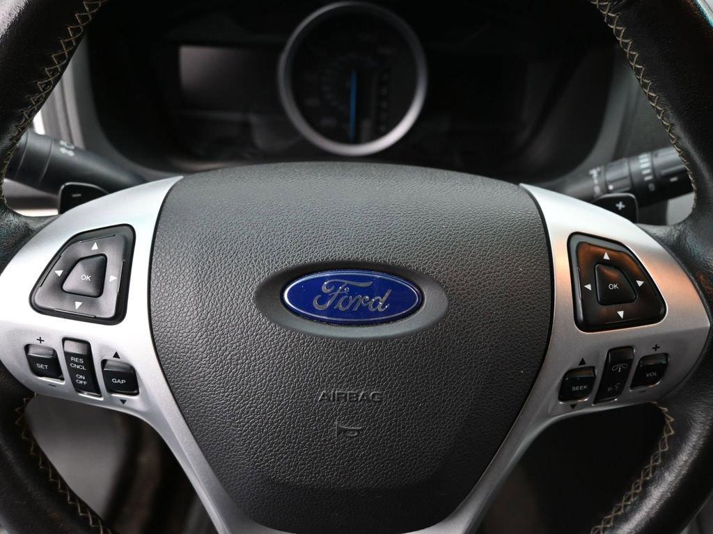 2015 Ford Explorer Vehicle Photo in Cedar Rapids, IA 52402