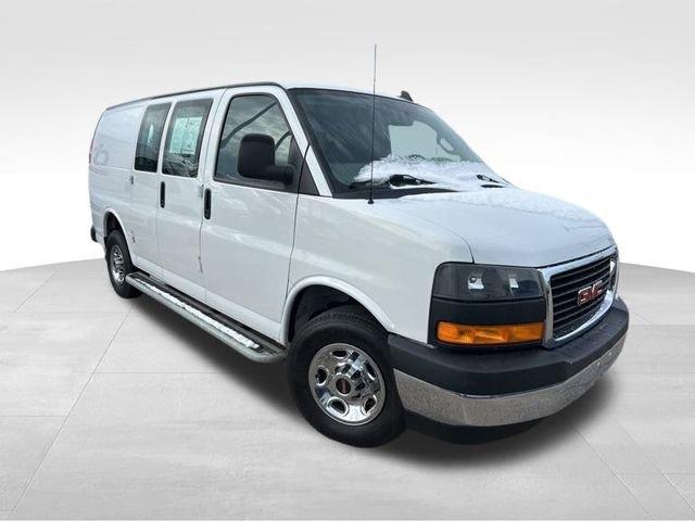 2022 GMC Savana Cargo 2500 Vehicle Photo in MEDINA, OH 44256-9631