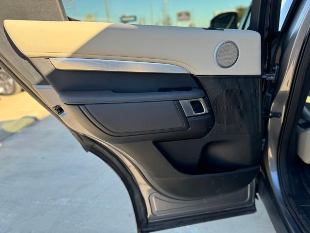 2020 Land Rover Discovery Vehicle Photo in Grapevine, TX 76051