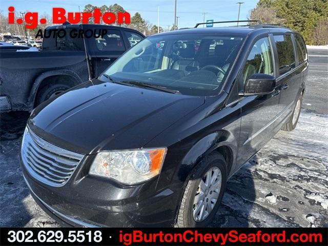 2016 Chrysler Town & Country Vehicle Photo in SEAFORD, DE 19973-8463