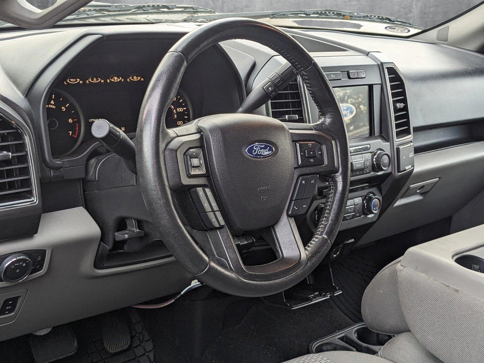 2018 Ford F-150 Vehicle Photo in Tampa, FL 33614