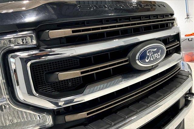 2020 Ford Super Duty F-250 SRW Vehicle Photo in TOPEKA, KS 66609-0000