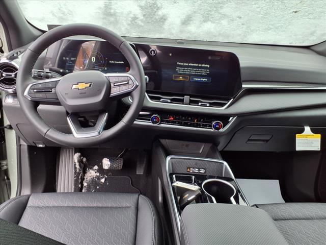 2025 Chevrolet Equinox Vehicle Photo in INDIANA, PA 15701-1897