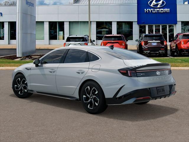 2025 Hyundai SONATA Vehicle Photo in Green Bay, WI 54304