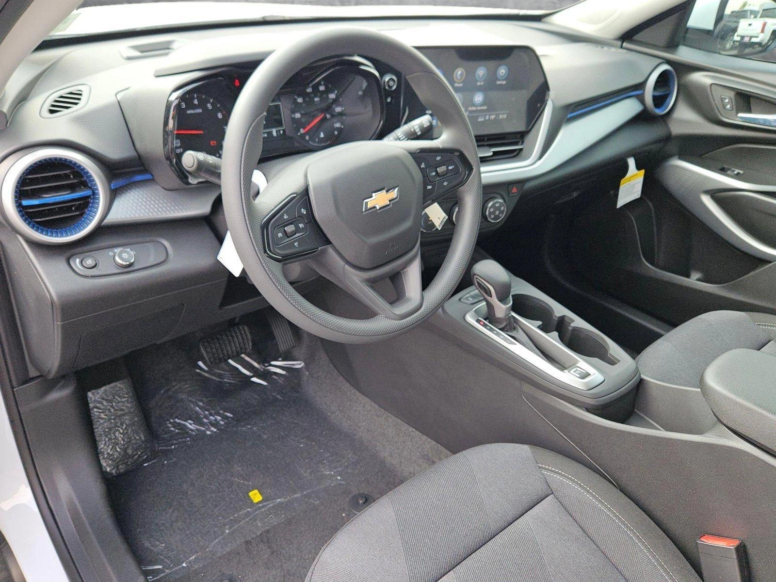 2025 Chevrolet Trax Vehicle Photo in MESA, AZ 85206-4395