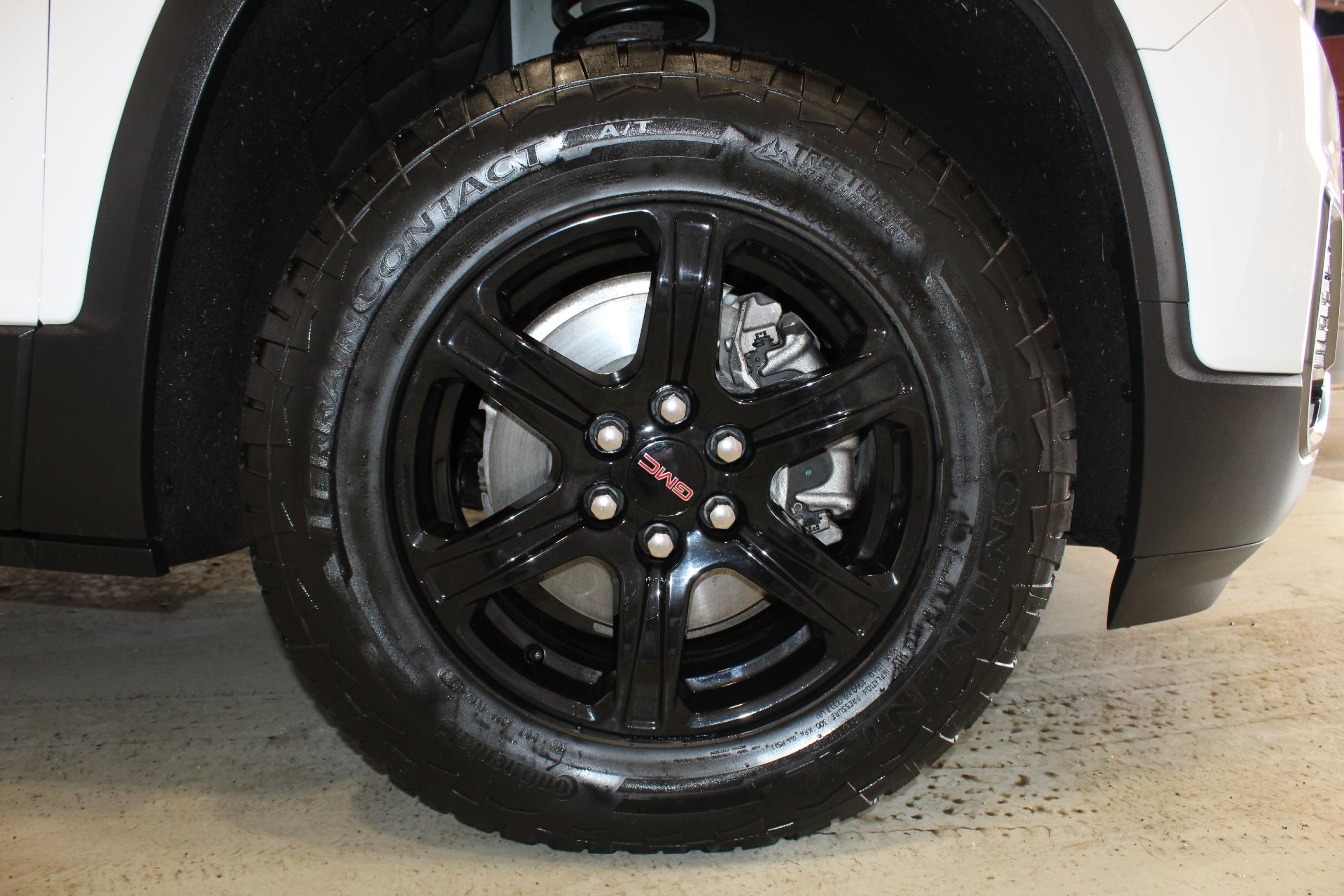 2023 GMC Acadia Vehicle Photo in NORTHAMPTON, MA 01060-1120
