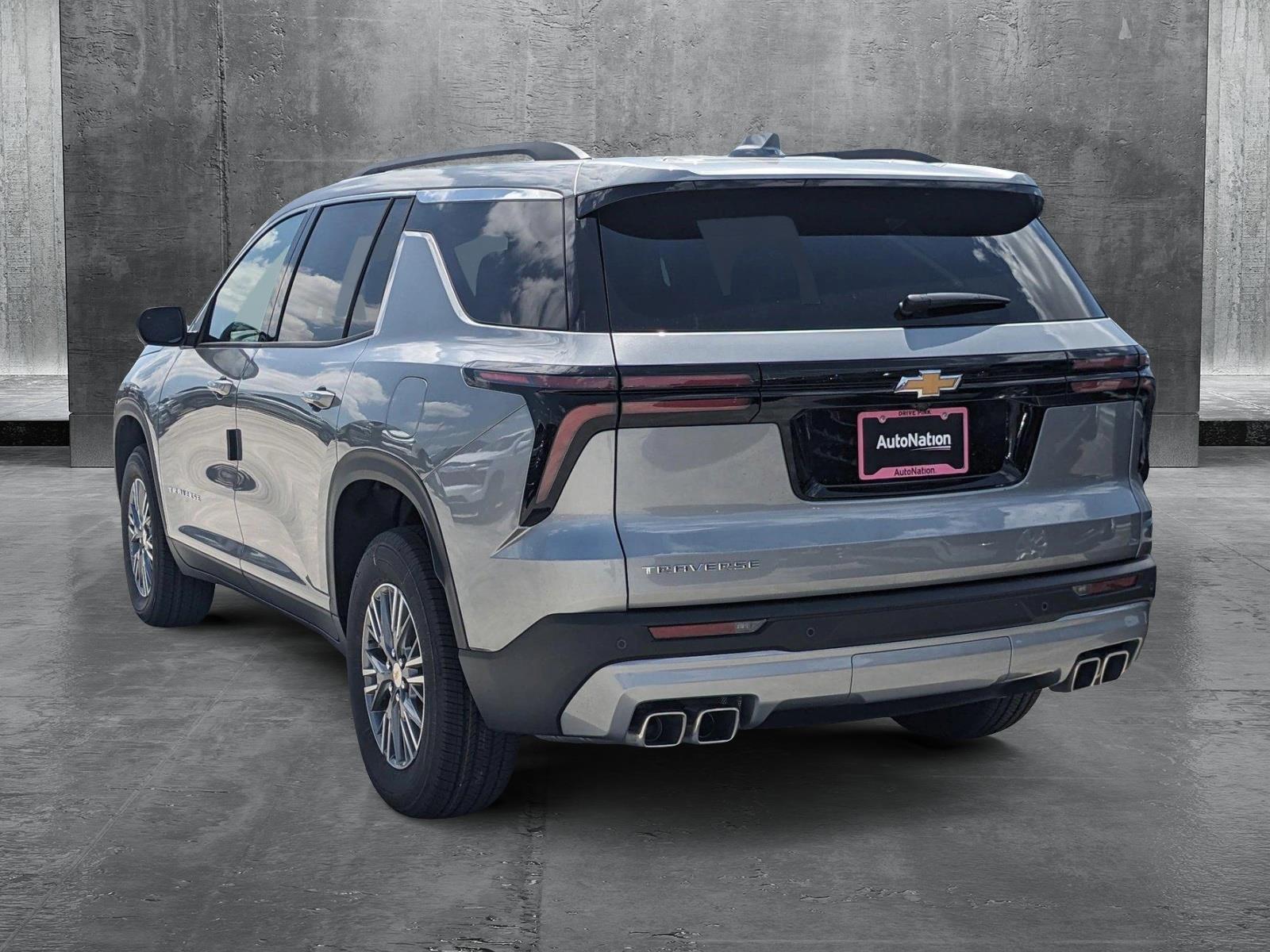 2025 Chevrolet Traverse Vehicle Photo in MIAMI, FL 33172-3015