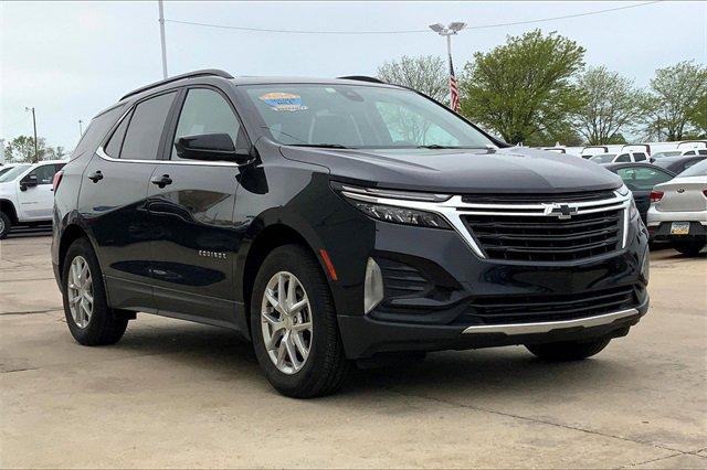 2022 Chevrolet Equinox Vehicle Photo in TOPEKA, KS 66609-0000