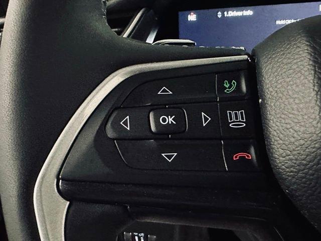 2023 Jeep Grand Cherokee Vehicle Photo in MEDINA, OH 44256-9631