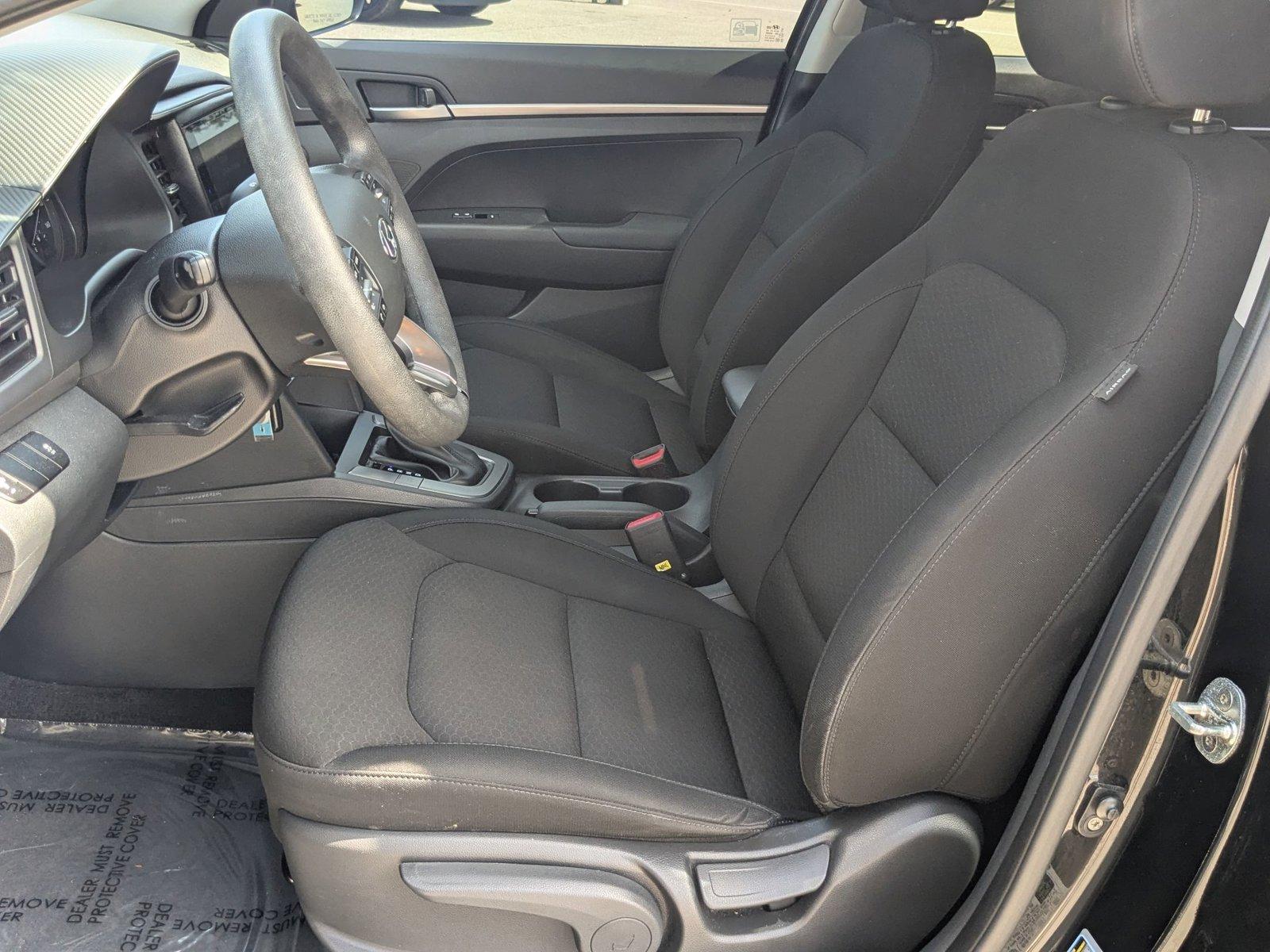 2019 Hyundai ELANTRA Vehicle Photo in St. Petersburg, FL 33713